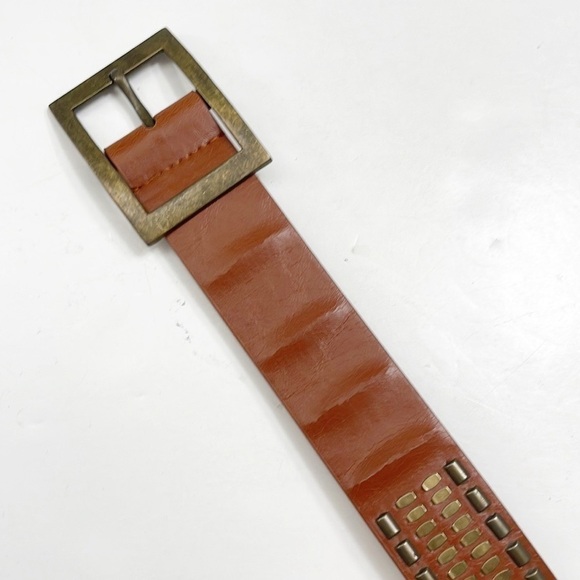 Brown studded belt - Picture 2 of 6